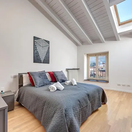 Duomo-porta Torre Penthouse With Private Terrace * كومو