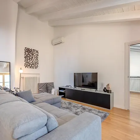 شقة Duomo-porta Torre Penthouse With Private Terrace كومو